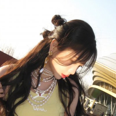 迟到的真相海报